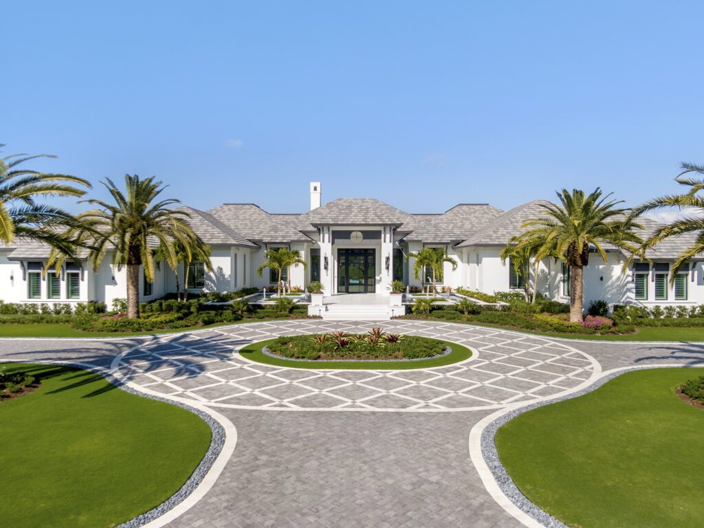 Luxury Home Building vs. Buying a Pre-Built Home: What Should You Do?